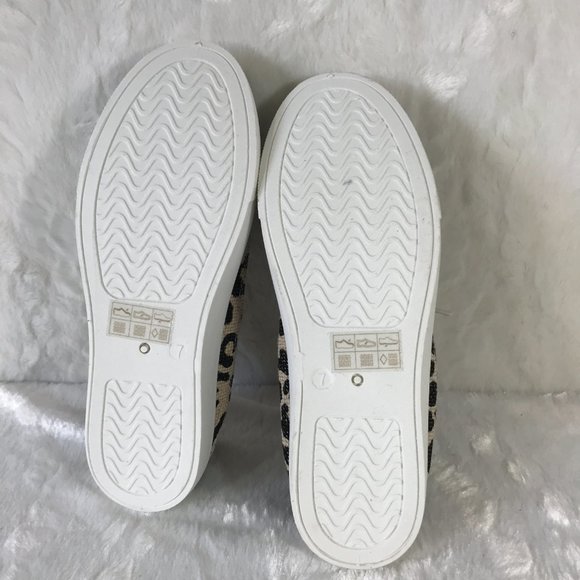 Journee Collection Amelia Animal Print lace Sneakers Leopard Print New - Picture 7 of 9